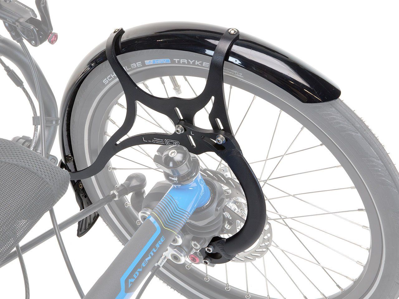 Front mudguard for suspension trikes
