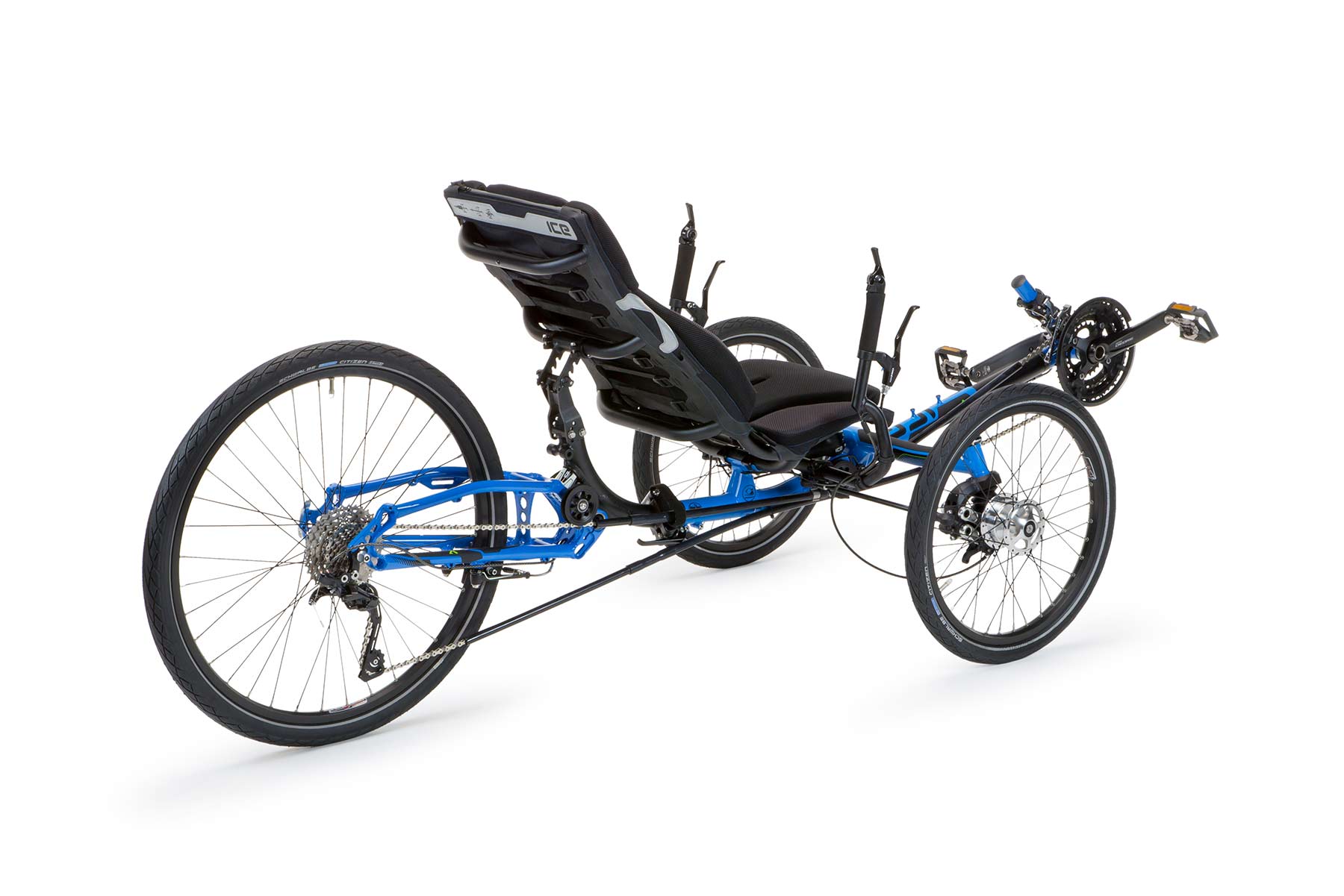 4D8A4441-adventure-2018-rear