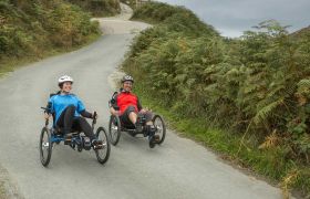 6100 8000 phil danni downhill2