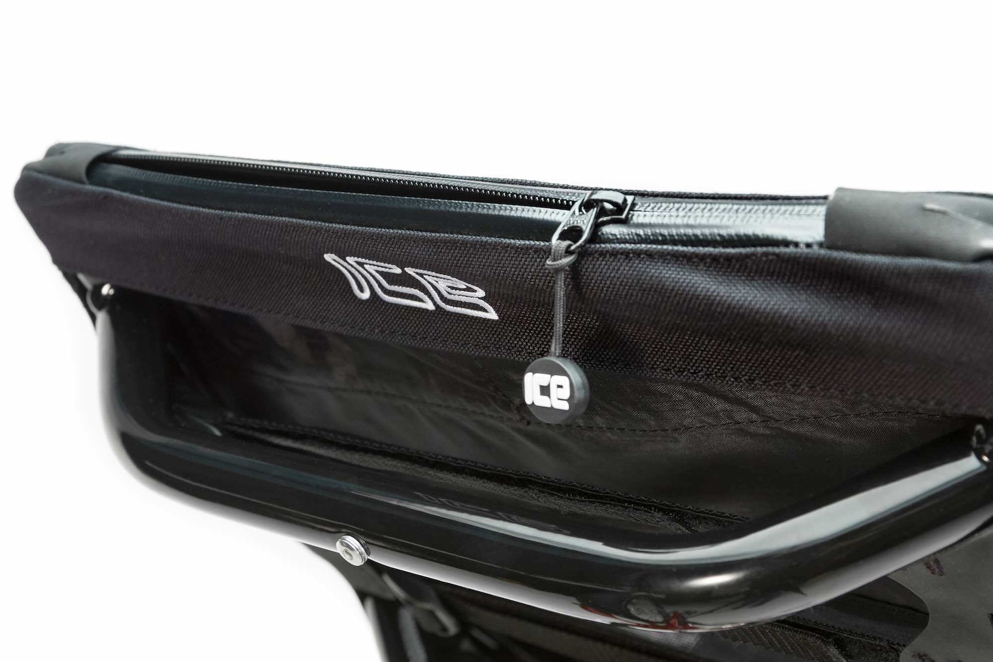 Ergo-Flow-seat-detail-1