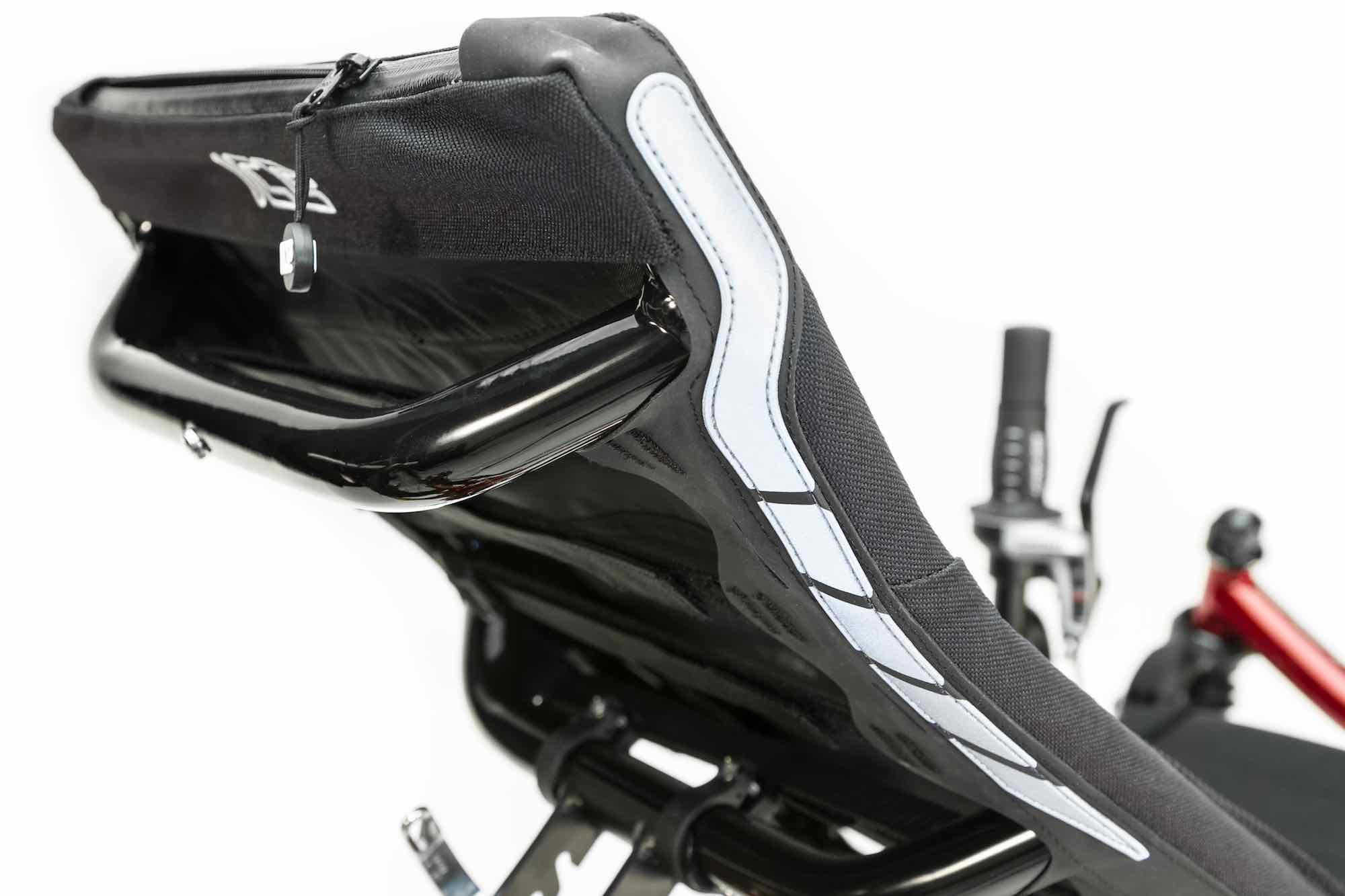 Ergo-Flow-seat-detail-2